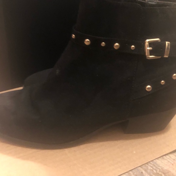 Booties - Picture 3 of 3